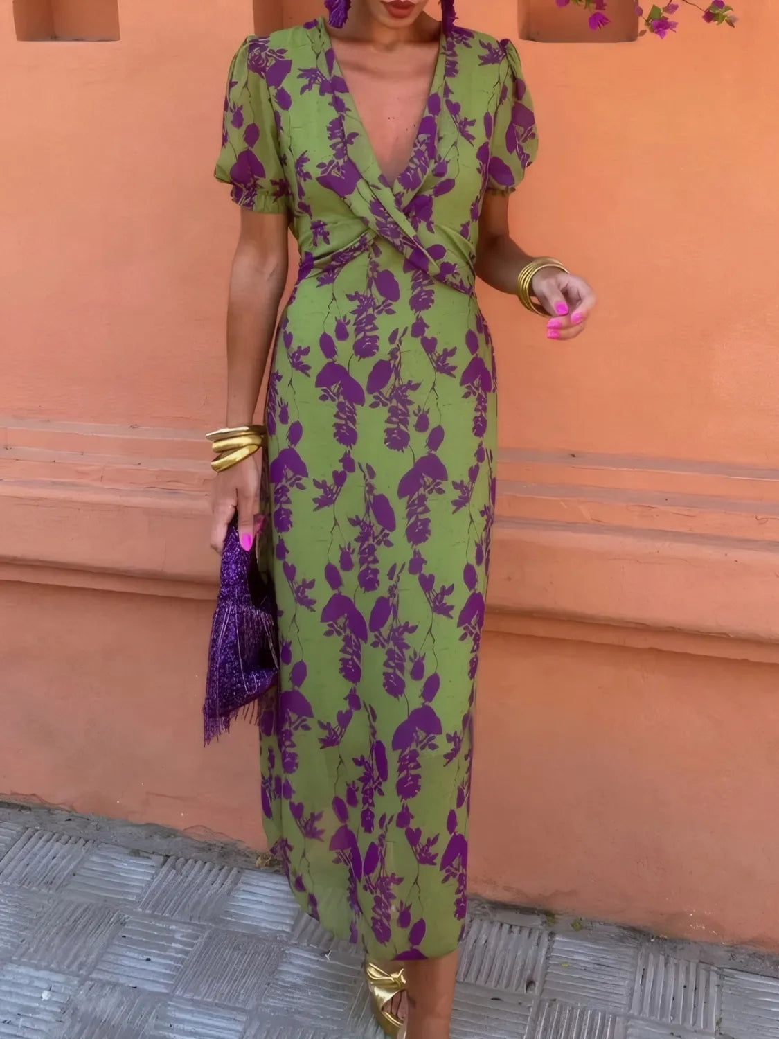 Verve369 floral print plunge neck midi dress with short sleeves.